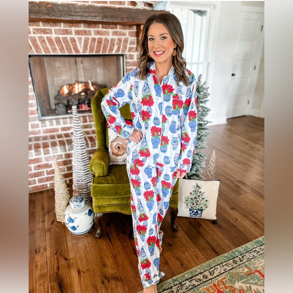 NWT 8 Oak Lane poinsettia Chinoise flannel pajamas Medium